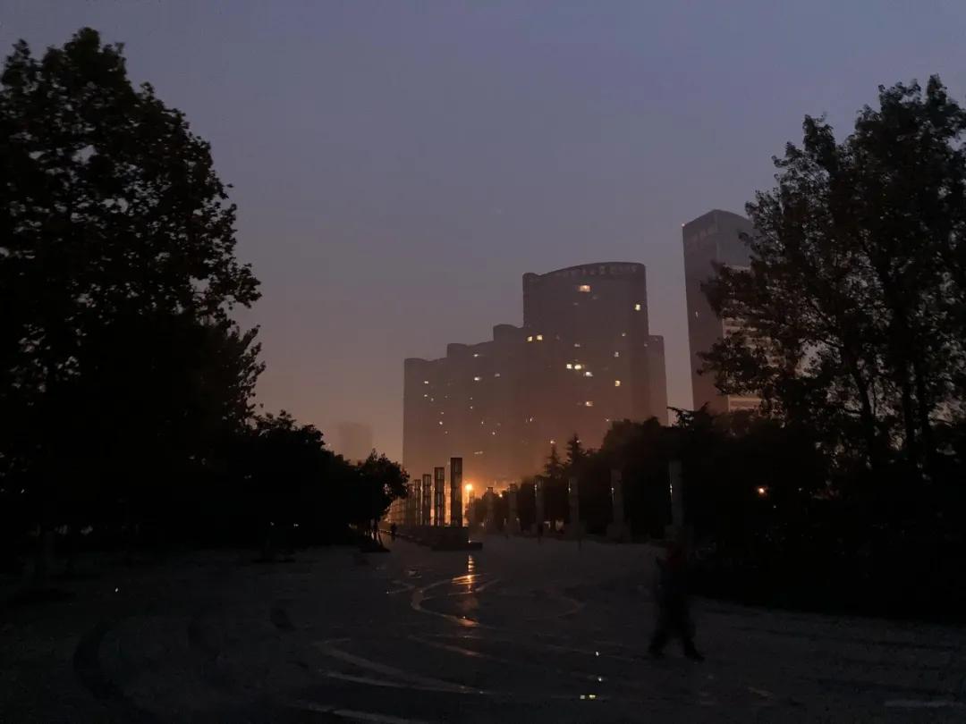凌晨時分的臨沂，我看到了不一樣的生活