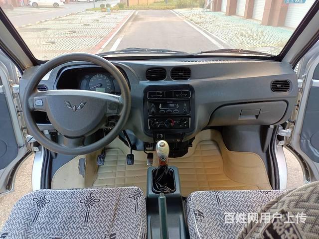 2011年新五菱之光6390，一手車，售價(jià)8千8