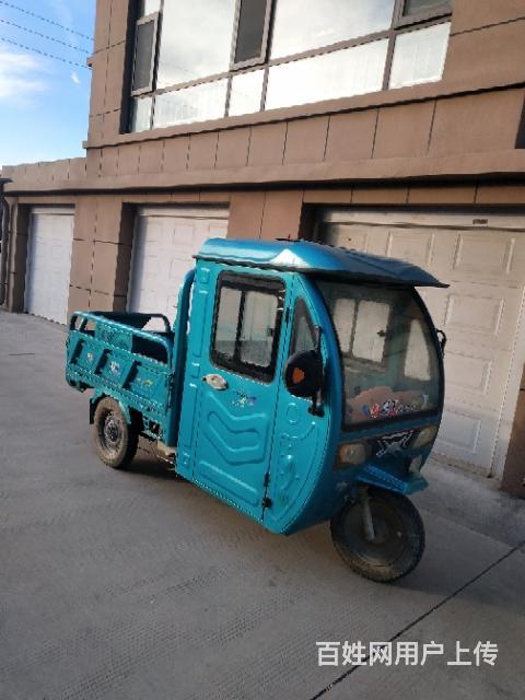 晨工半棚電動(dòng)三輪車