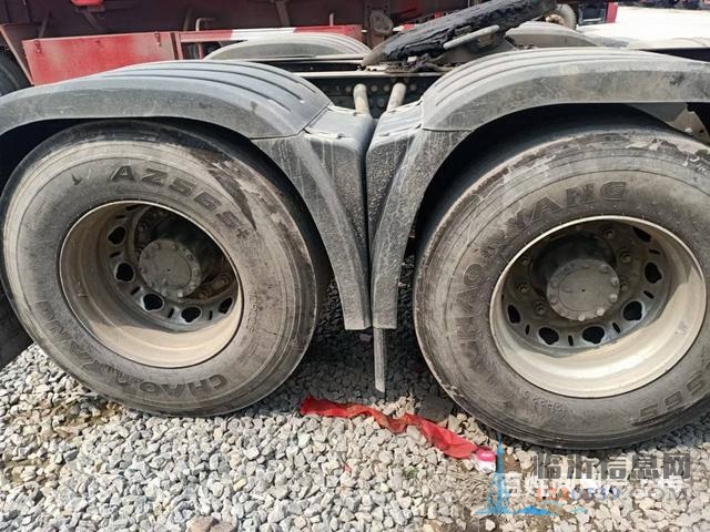 出售精品二手解放牽引車 460馬力，國(guó)五，雙驅(qū)輕體