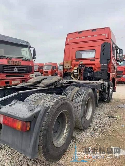 420馬力二手解放牽引車 國五 雙驅(qū)輕體錫柴動(dòng)力