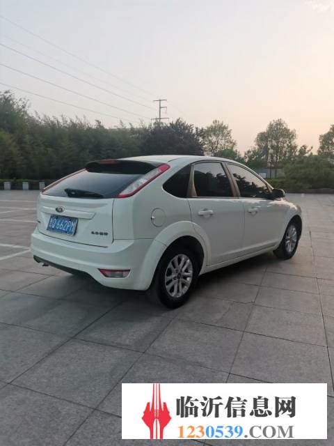福特 ?？怂?2013款 經(jīng)典?？怂?兩廂 1.8 手動 時