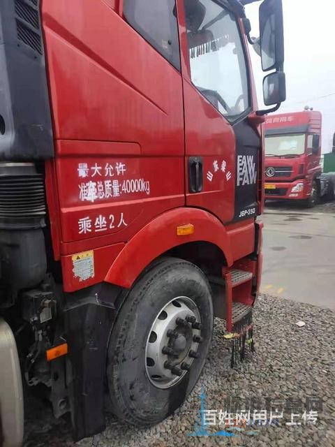 出售二手解放牽引車，錫柴發(fā)動(dòng)機(jī)，350馬力，國五，