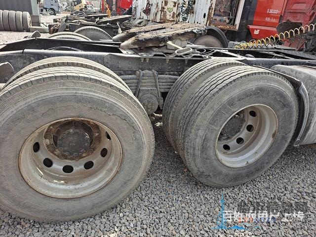 17年二手德龍牽引車 430馬力 雙驅(qū)輕體濰柴動(dòng)力