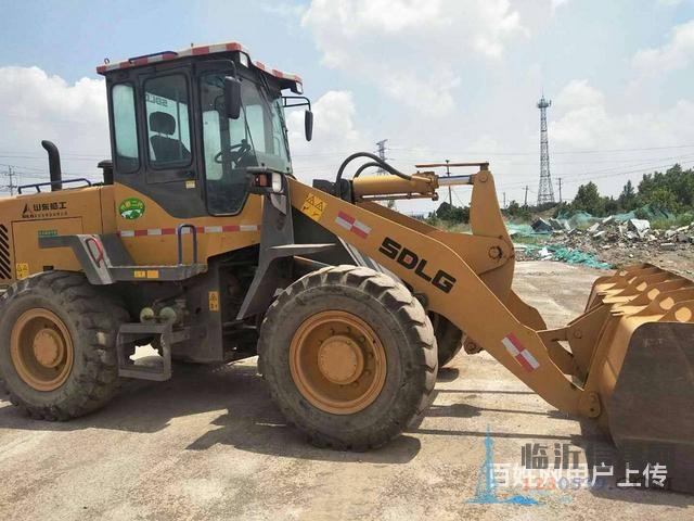 2015年的臨工933加長臂裝載機低價急售