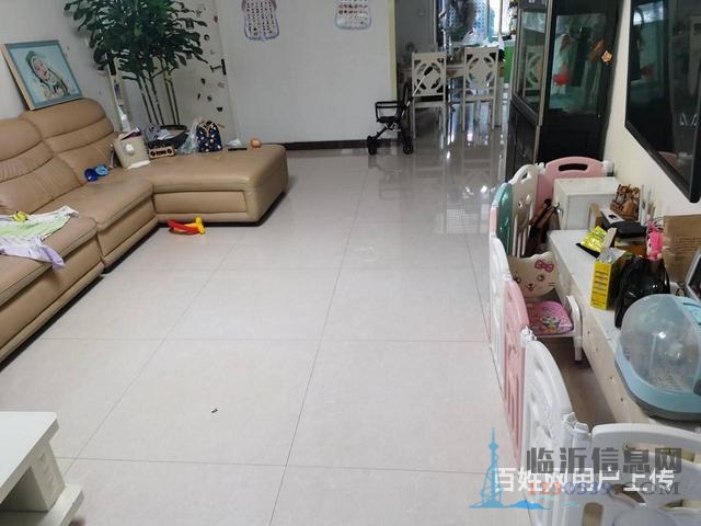 錦繡藍(lán)山 精裝三室兩廳 客廳通陽(yáng)臺(tái) 證滿(mǎn)五年