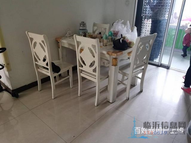 錦繡藍(lán)山 精裝三室兩廳 客廳通陽(yáng)臺(tái) 證滿(mǎn)五年