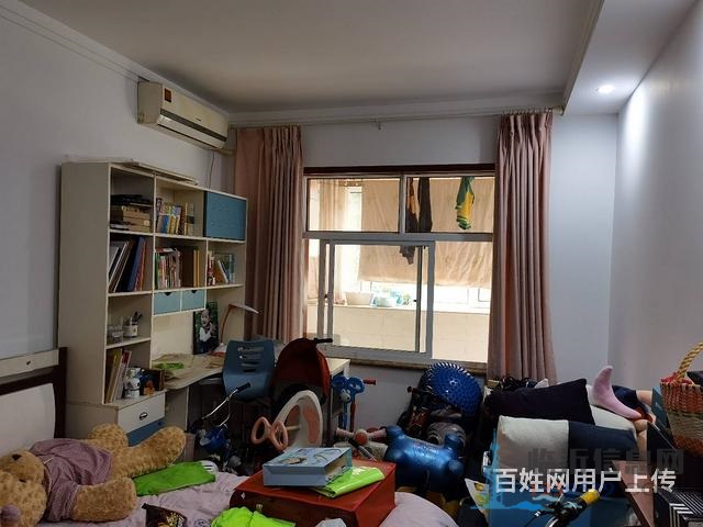 警察花園 證過二217平556萬 樸園小學(xué)三十五中