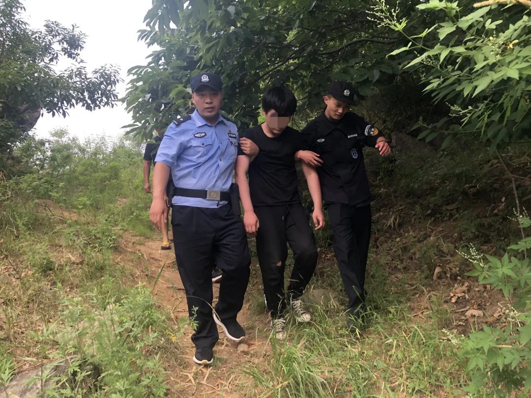 “我活夠了！”臨沂男子白酒摻頭孢，還躲到了山上，警察蜀黍出手了
