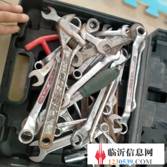 閑置五金工具。電焊機(jī)全新。