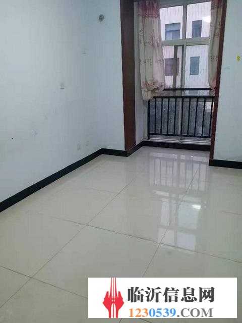 寶麗盛世嘉園大三居 精裝 帶車庫(kù) 位置不錯(cuò)