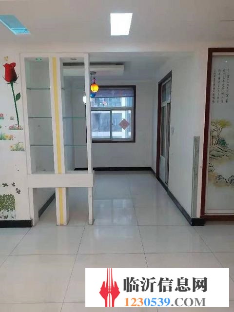 寶麗盛世嘉園大三居 精裝 帶車庫(kù) 位置不錯(cuò)