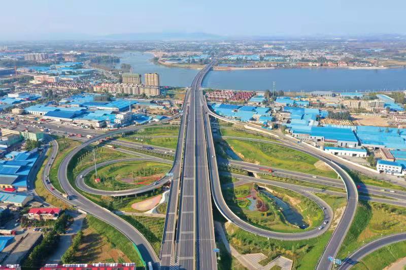 全面開工建設(shè)2條高速公路，臨沂公路事業(yè)提質(zhì)增速駛?cè)肟燔嚨? inline=