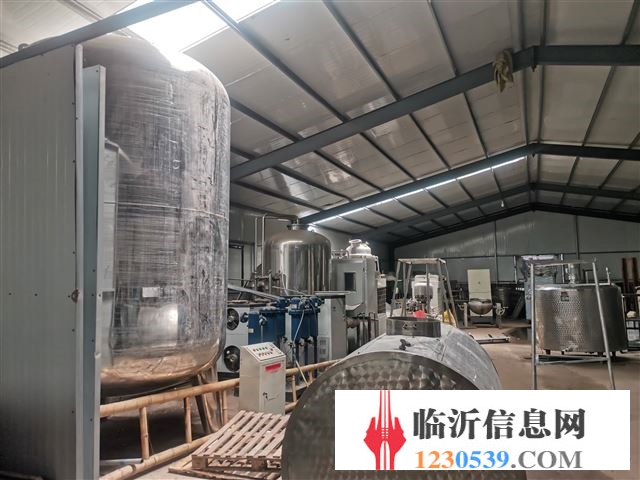 大量不銹鋼水設(shè)備、飲料設(shè)備、罐頭設(shè)備底價處理