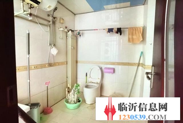 巧克麗都 多層 二樓精裝修出售 雙衛(wèi)帶車庫  齊全交通方便