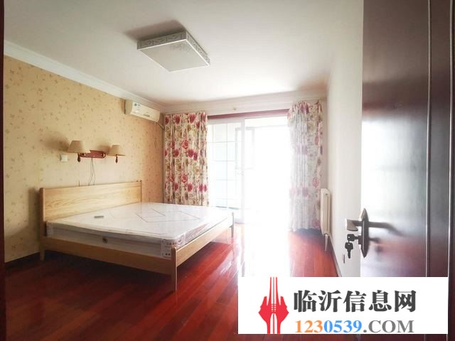 開(kāi)元上城 南北通透 元寶戶型 三室兩衛(wèi) 證過(guò)二 帶產(chǎn)權(quán)車(chē)位