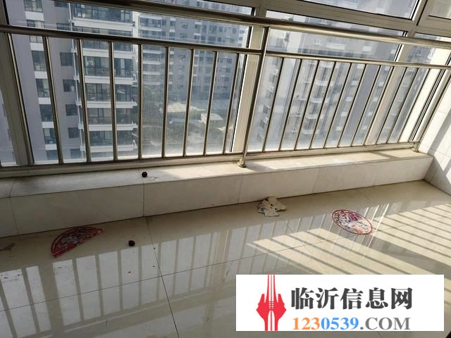 盛世花城電梯房 雙氣地暖 南北通透 精裝修 帶儲(chǔ)藏室
