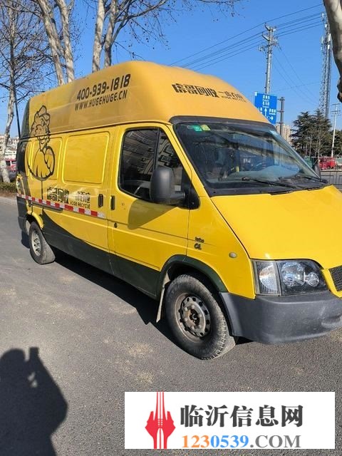 急轉(zhuǎn)多臺大面包車
