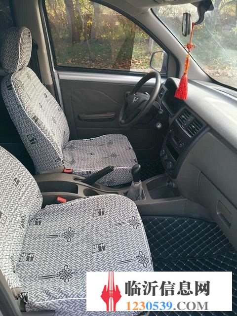 18年極品一手五菱榮光V，五座五座五座，全車原版，