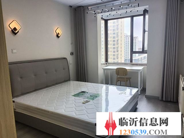 我是房東，不收中介費(fèi)，可以押一付一，拎包入住，